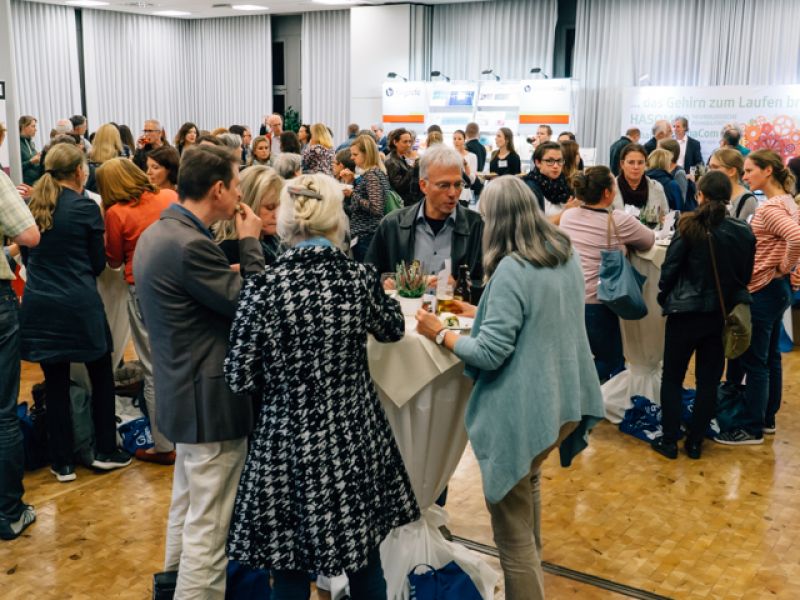 Get together in der Industrieausstellung