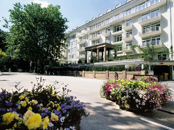 Klinikgebäude Neurologisches Rehabilitationszentrum Quellenhof